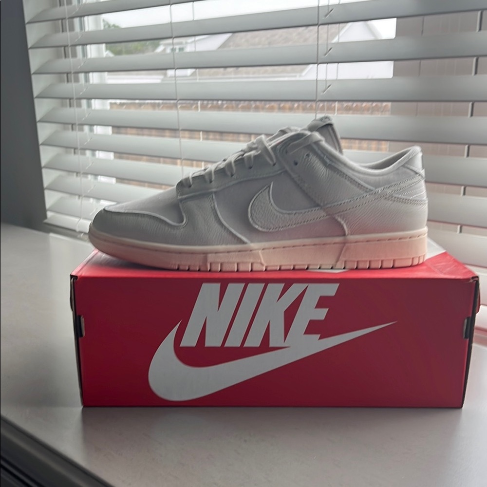 Nike Men's Shoes - Light Gray
